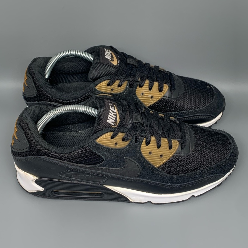 Nike Air Max 90 Shoes Men’s‎ Sz 9.5